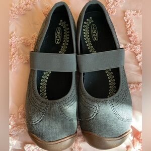 Keen Gray and Brown Kids Dress Shoes